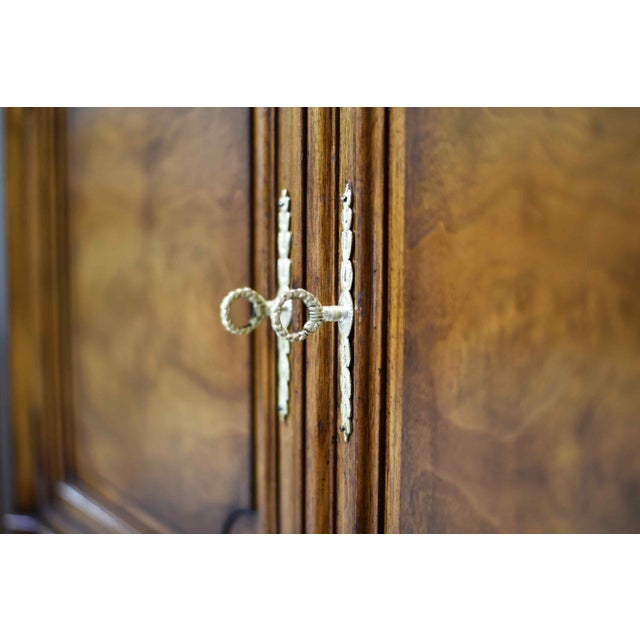 Mid Century French Regency Burled Walnut 9-Drawer Highboy With Brass Hardware by Karges Indiana For Sale In Chicago - Image 6 of 16