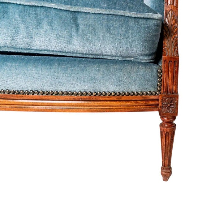French Louis XVI Walnut Bergere a Oreilles, 19th Century For Sale - Image 3 of 8