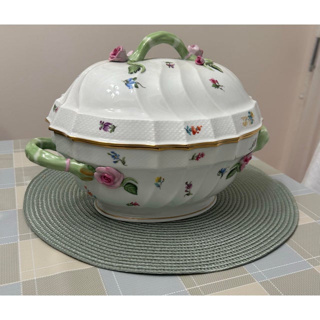 Large Herend Hvngary Roses