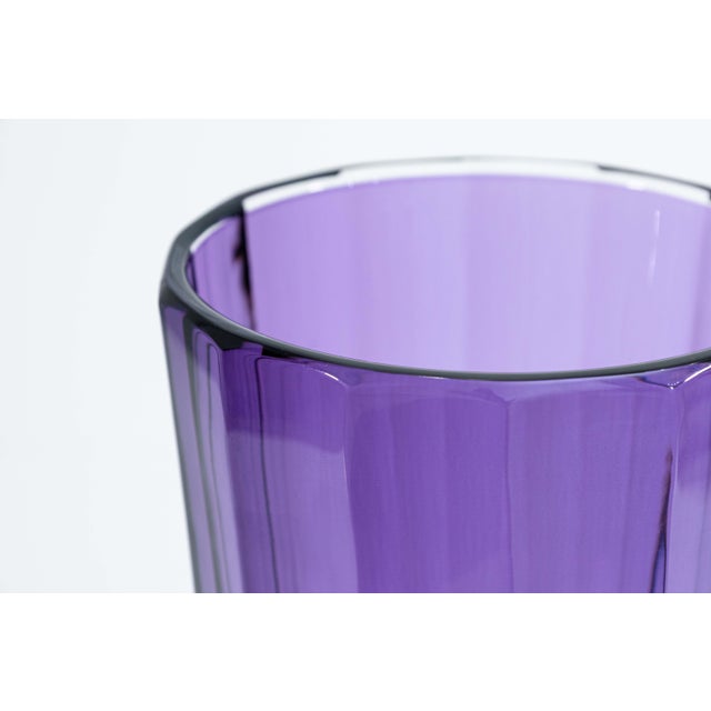 A Jeff Leatham for Waterford Icon decorative crystal vase. This is a lovely vase made with a chic purple amethyst crystal....