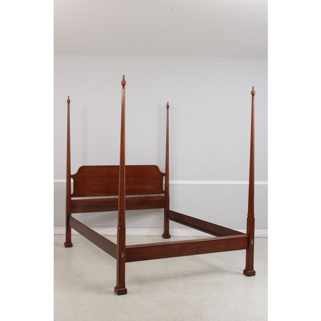 Traditional Henkel Harris Queen Size Pencil Point Poster Bed For Sale - Image 3 of 16