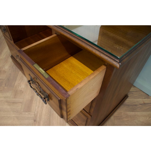 Wood Antique British Edwardian Dressing Chest, 1900s For Sale - Image 7 of 10