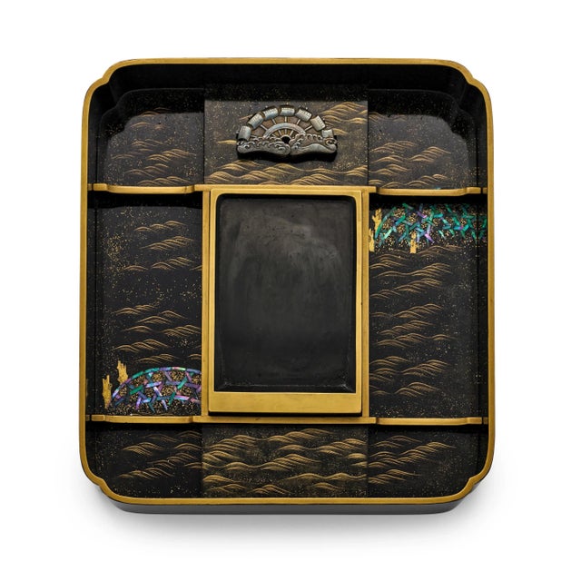 Japanese Early 19th Century Japanese Lacquer Maki-e Suzuribako by Koma Kyūhaku Edo Period For Sale - Image 3 of 12