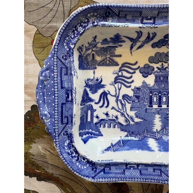 Early 20th Century Ridgeway Blue Willow Dish For Sale - Image 4 of 7
