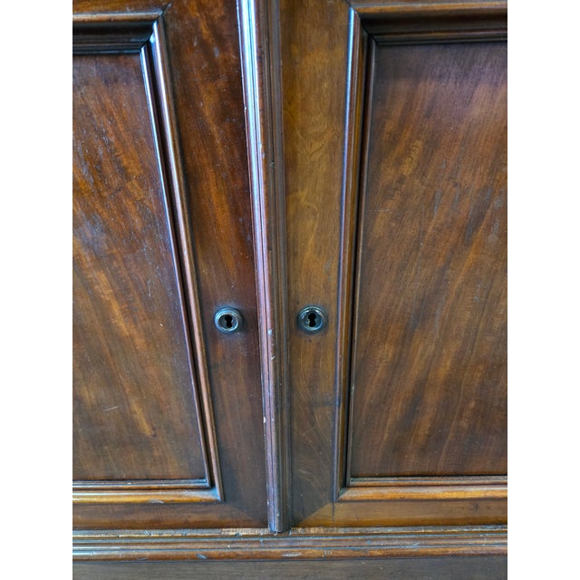1900-1909 Monumental English Edwardian Mahogany Library Bookcase Cabinet For Sale - Image 12 of 13