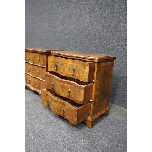 Brown Pair of Trouvailles Burl Walnut French Nightstands For Sale - Image 8 of 13