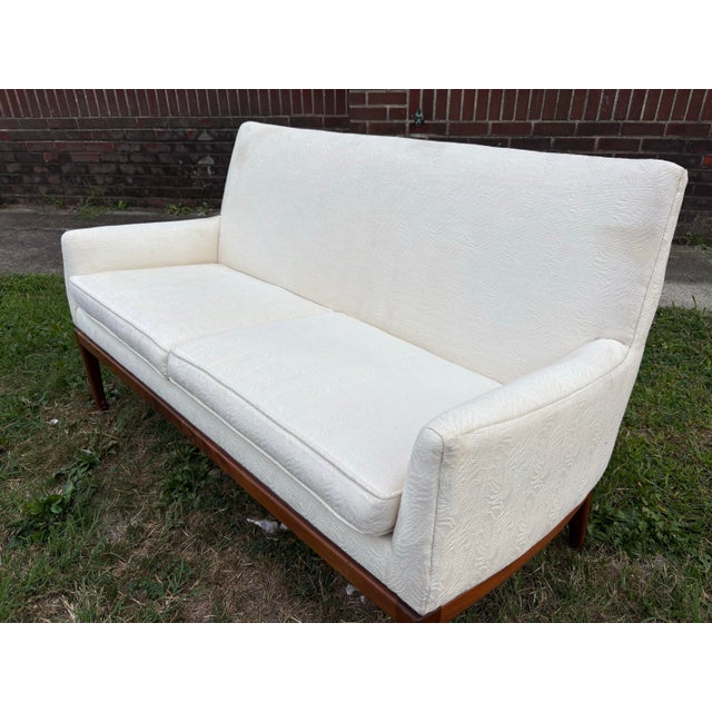 1960’s McCobb Style Settee For Sale - Image 9 of 12