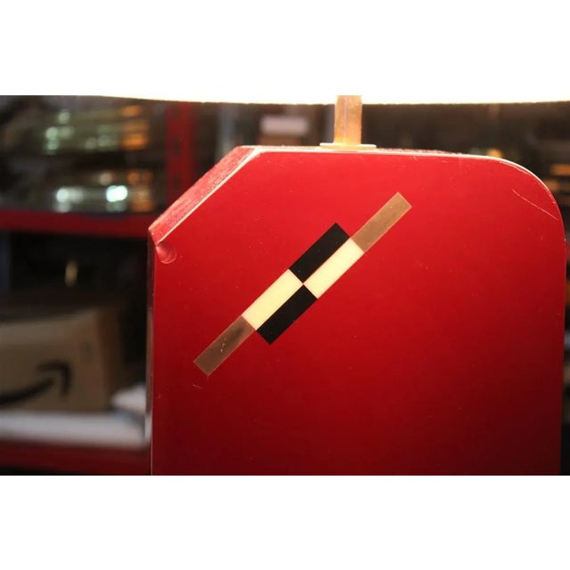 1970s Italian Bordeaux Bakelite Table Lamp, 1970s For Sale - Image 5 of 12