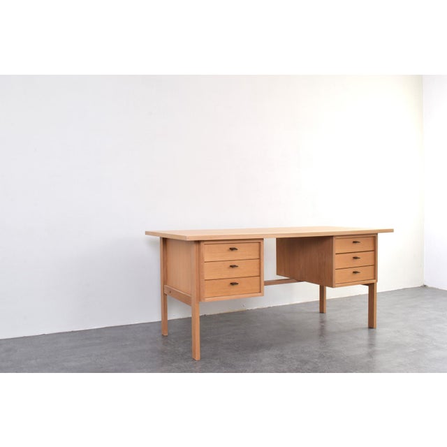 Mid-Century Oak Desk by Svend Åge Madsen for Sigurd Hansen, 1960s For Sale - Image 9 of 18