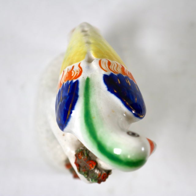 19th-Century Antique Staffordshire Pottery Parrot Quill Holder & Inkwell For Sale In Cincinnati - Image 6 of 15