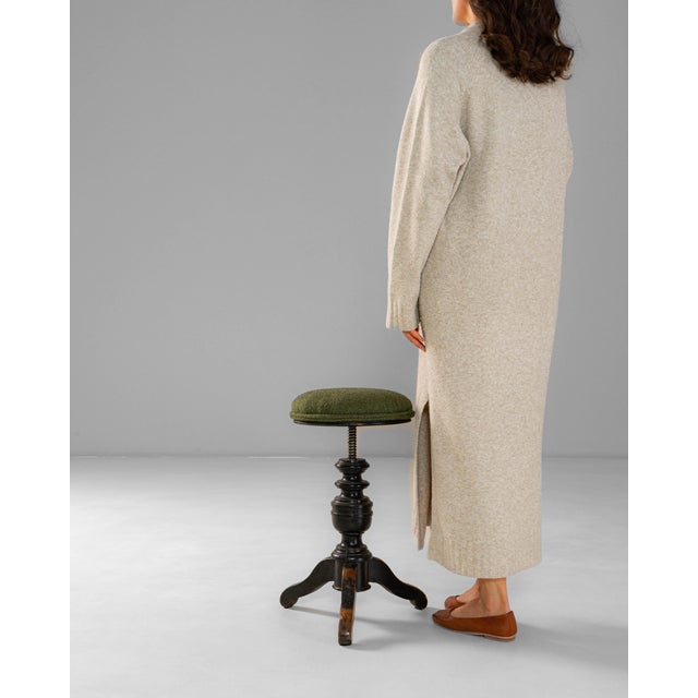 1900s French Wooden Adjustable Piano Stool With Upholstered Seat For Sale - Image 18 of 18