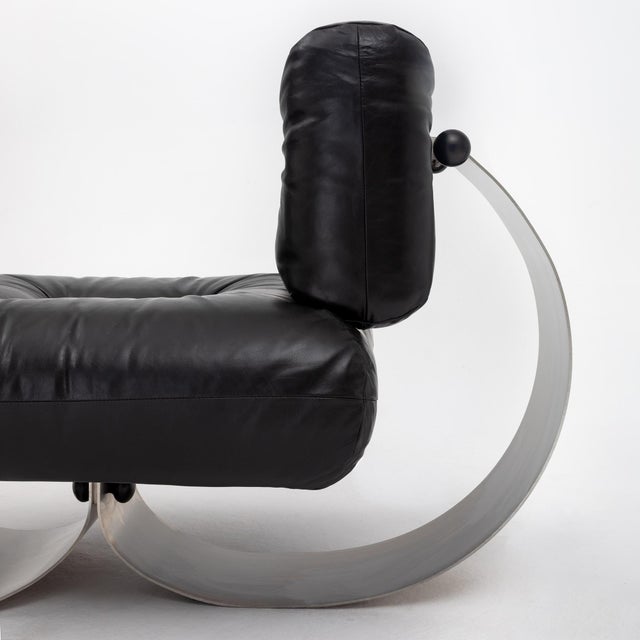 Oscar Niemeyer “Alta” Lounge Chair and Ottoman for Mobilier International, 1971 For Sale - Image 12 of 18
