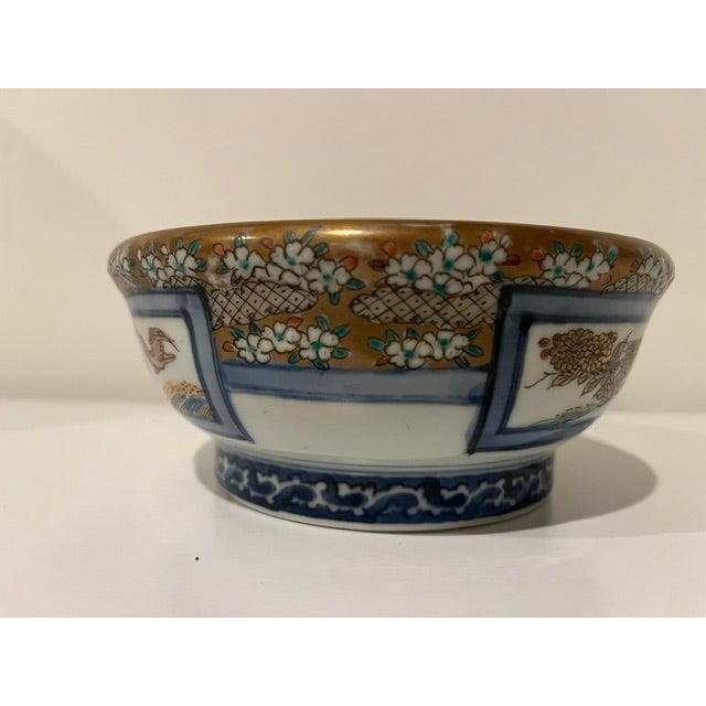 Antique Colored Imari Bowl With Gold Edge and Detailed Painting - Horse in Center For Sale - Image 11 of 18