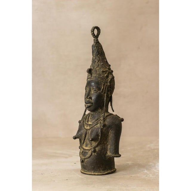 Edo Artist, Benin Bust, Bronze For Sale - Image 10 of 10