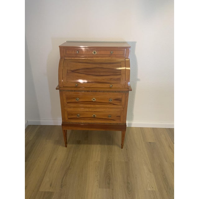 Small Ladies Secretary in Apple Wood, 1800 For Sale - Image 10 of 18