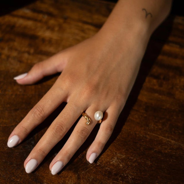 Asian Divine Touch Pearl Gold Ring, Size 5 For Sale - Image 3 of 12