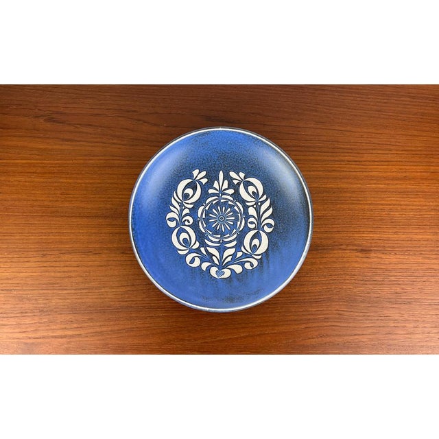 Mid-Century German Studio Pottery Wall Plate from Thoms Keramik, 1960s For Sale - Image 4 of 16