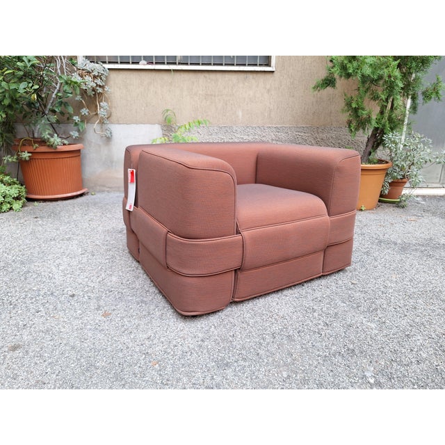 Model 932 MB1 Quartet Armchair in Orange Fabric by Mario Bellini for Cassina, 2010s For Sale - Image 10 of 10