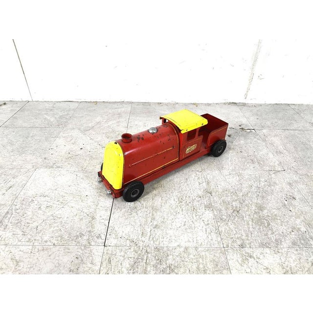 1950s Vintage Tin Toy Car from Tri-Ang, 1950s For Sale - Image 5 of 12