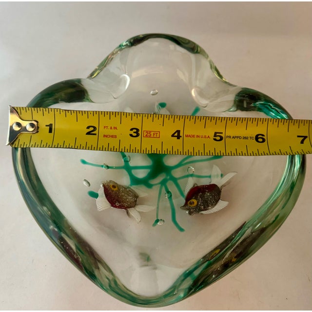 Transparent Alfredo Barbini Mid 20th Century Art Glass Bowl with Three Fish For Sale - Image 8 of 8