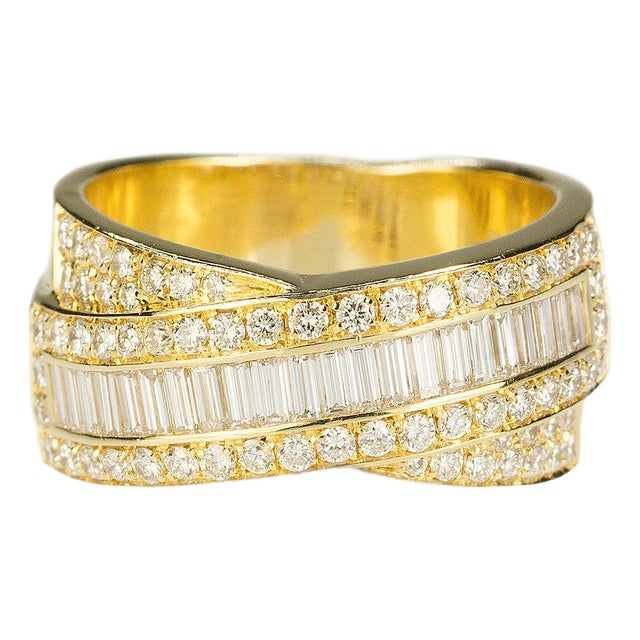 Late 20th Century Oliva Diamond Ring, Size 5 For Sale