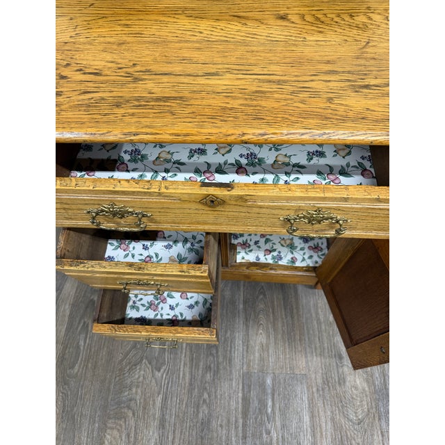 Antique Late Victorian Eastlake Style Golden Oak Washstand Commode For Sale - Image 13 of 15