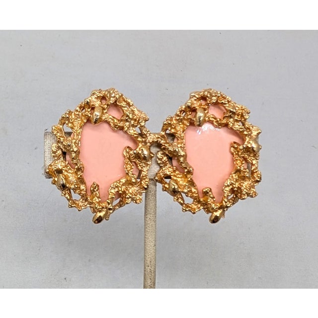 Mid-Century Modern Vintage 1973 Signed Napier Modernist Coral Clip Earrings-2 Pieces For Sale - Image 3 of 8
