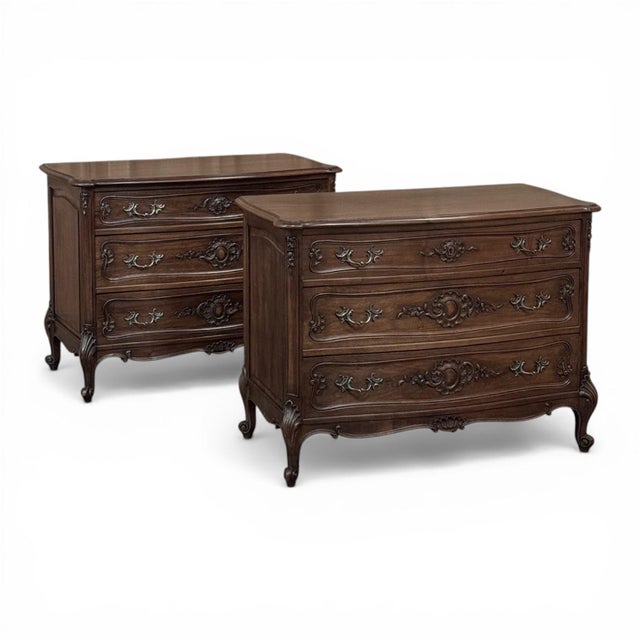 Pair Antique French Louis XV Walnut Commodes ~ Chests of Drawers For Sale - Image 4 of 17