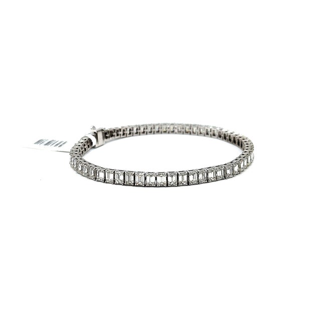 Silver 9.28 Ct Emerald Cut Diamond Tennis Bracelet For Sale - Image 8 of 8