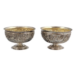 Burmese High-Grade Silver Floral Bowls, Mandalay, 1900, Set of 2 For Sale