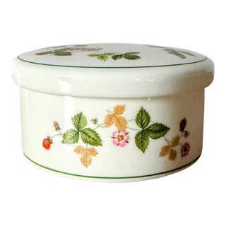 Vintage Wedgwood Trinket Box | Wild Strawberry Pattern For Sale
