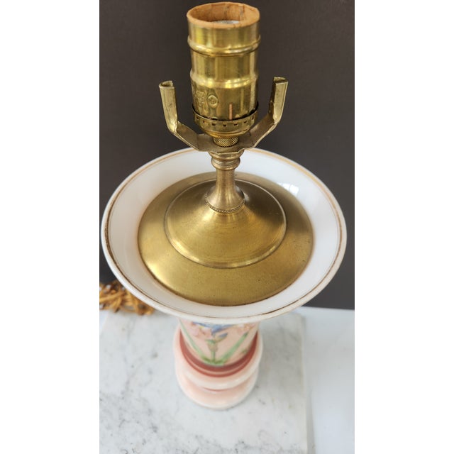 1940s Mid-Century Modern Hand-Painted Iris Satin Glass Table Lamp in Blush Pink With Brass Hardware For Sale - Image 4 of 17