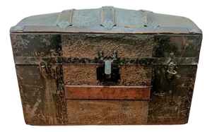 Antique Victorian Dome Top Steamer Camel Back Trunk