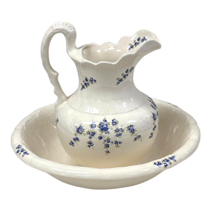 Vintage Cronin of Fredericksburg Large Pitcher and Bowl Wash Basin Set