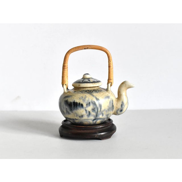 Early 20th Century Ming Hoi an Hoard Style Teapot For Sale - Image 4 of 10