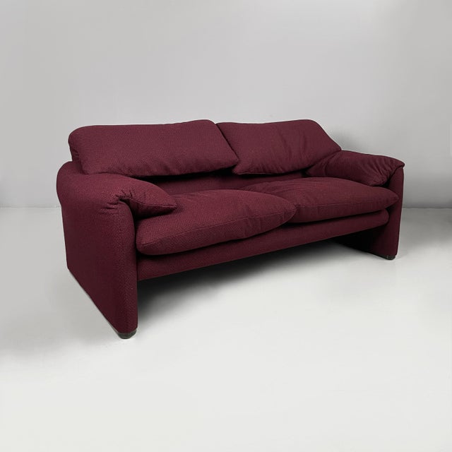 Italian Modern Burgundy Fabric Maralunga Sofa by Vico Magistretti for Cassina, 1970s For Sale - Image 14 of 14