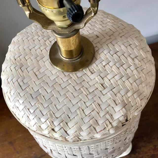 Contemporary Natural Light Wicker Rattan Ginger Jar Table Lamp For Sale - Image 4 of 8