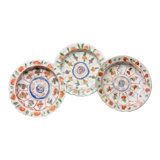 Set of Three Chinese Porcelain Tazza's For Sale