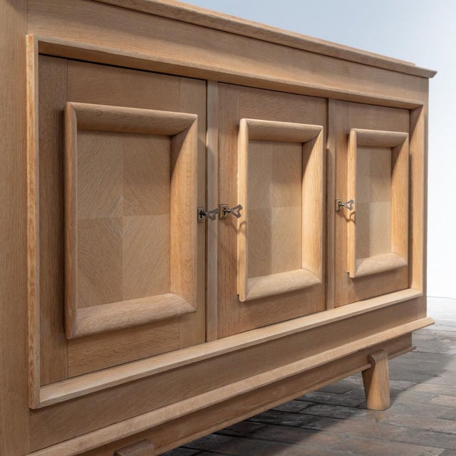 Mid-Century Modern French Sideboard, 1940s, in Flawless conditions. Designed 1920 to 1949