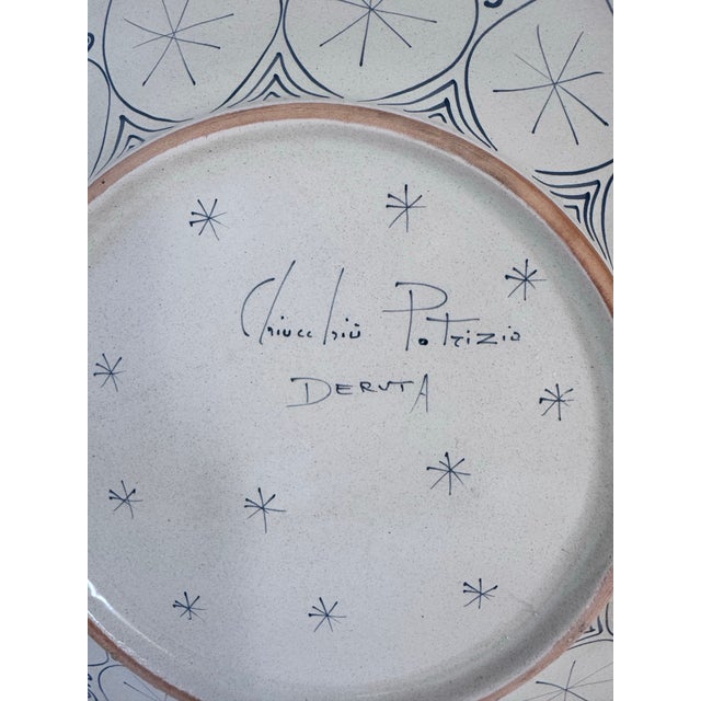 Deruta Hand-Painted Ceramic Majolica Bird Plate / Platter For Sale In Charleston - Image 6 of 9