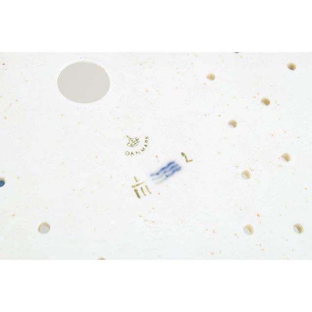 Antique Fish Strainer Platter in Blue Fluted Plain Pattern from Royal Copenhagen, 1890s For Sale - Image 4 of 5