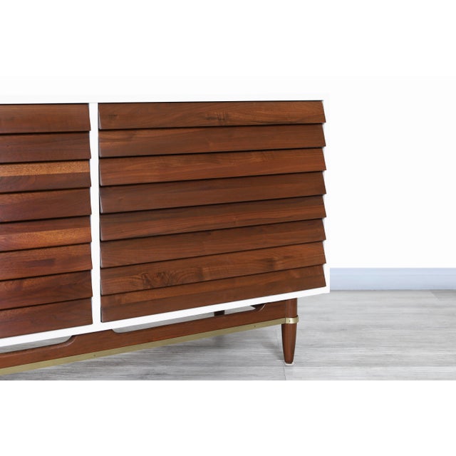 Wood Mid-Century Modern Walnut Dresser by Merton Gershun for American of Martinsville, 1960s For Sale - Image 7 of 13