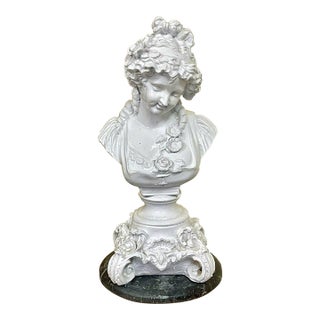 1990s French Rococo Woman Bust Sculpture – Elegant Decorative Accent For Sale