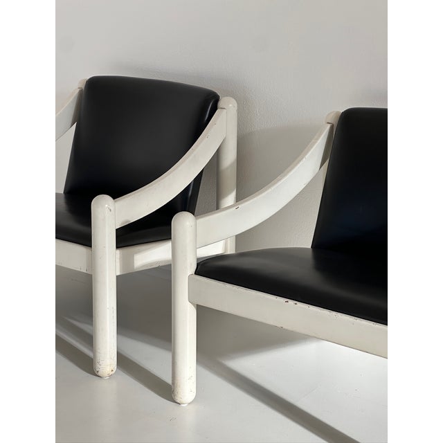 Cassina Carimate Lounge Chairs by Vico Magistretti for Cassina, 1970s, Set of 2 For Sale - Image 4 of 13
