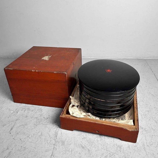 Boho Chic Taishō Urushi Hokkai Bako, Japan, 1920s For Sale - Image 3 of 17