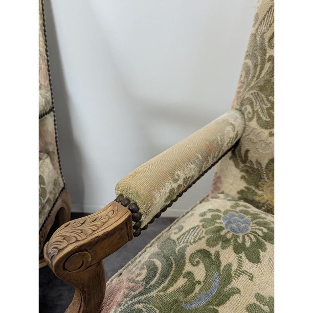 Set of Set of 20th Century Regency Style Living Room Sofa & Chairs For Sale - Image 5 of 6