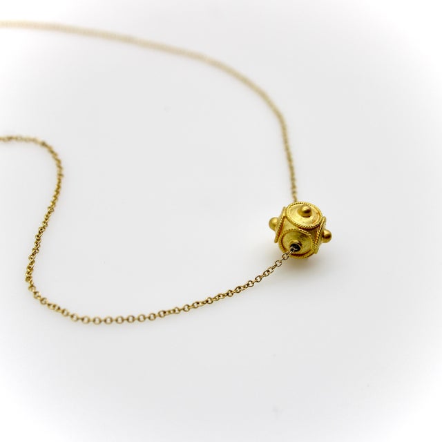 Late 19th Century 21k Gold Etruscan Revival Bead & 14k Gold Chain Necklace For Sale - Image 4 of 9