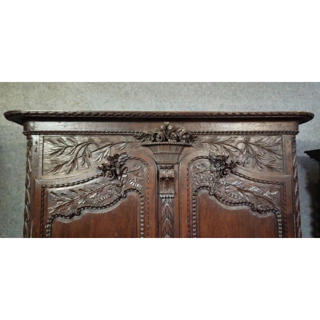 Large Louis XV Norman Wedding Armoire in Carved Oak For Sale - Image 4 of 13