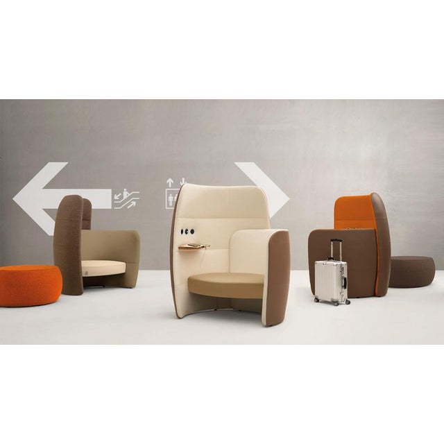 Only Ju Relax Pod Seating with Oak Shelf and USB Socket by Quinti Sedute For Sale - Image 6 of 8