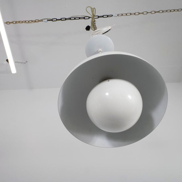 White enameled metal space age pendant light For Sale In New York - Image 6 of 8
